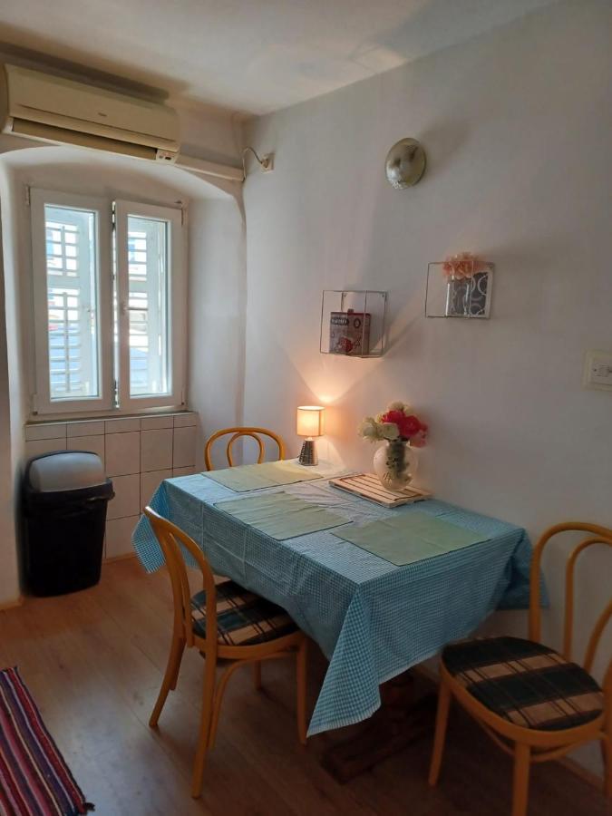 Apartment Fish Market Спліт Екстер'єр фото